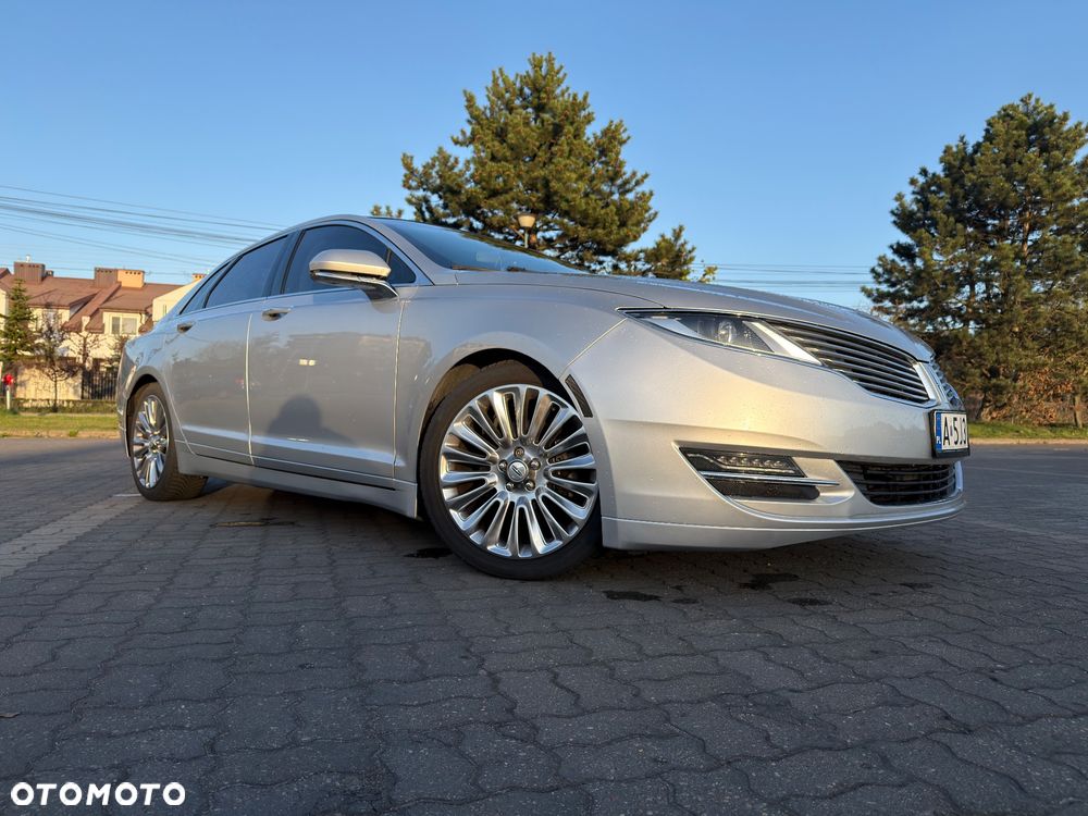 Lincoln MKZ - 2