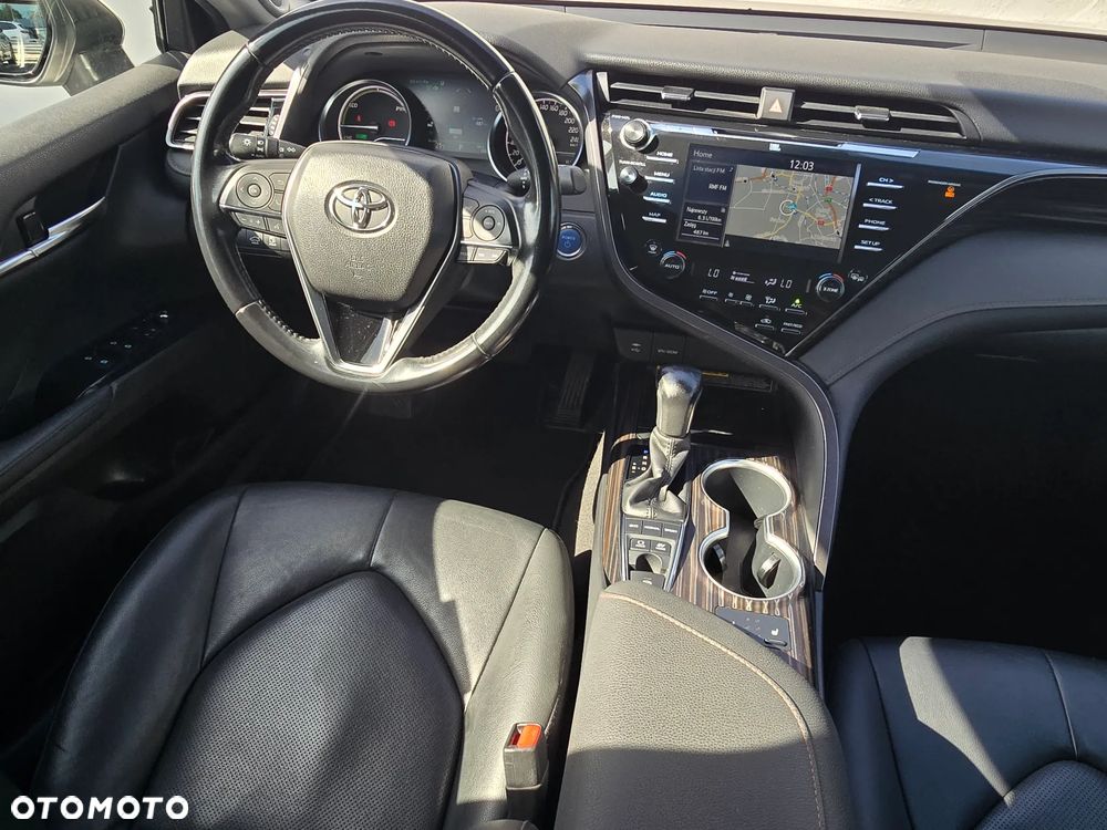 Toyota Camry 2.5 Hybrid Executive CVT - 11