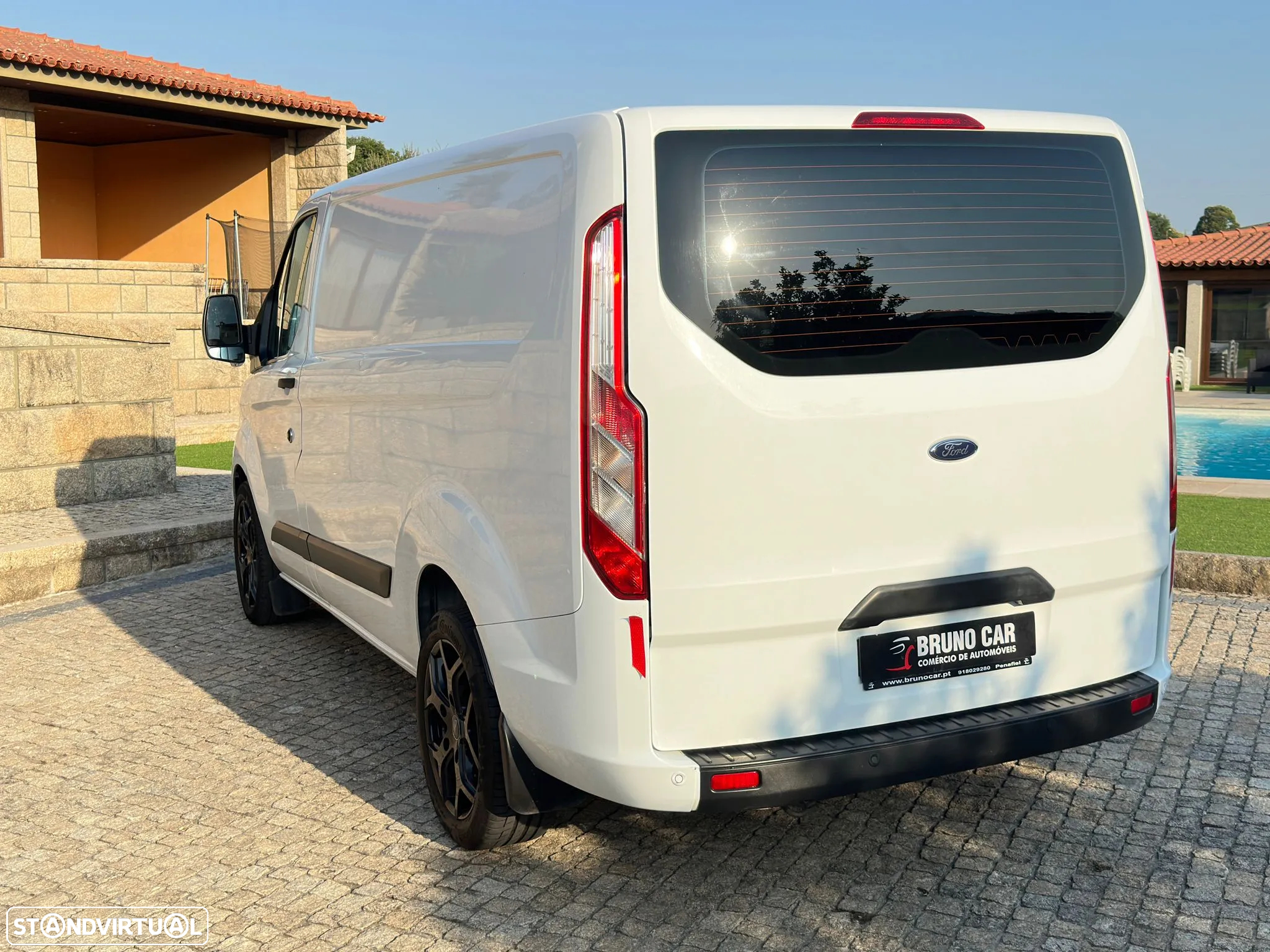Ford TRANSIT CUSTOM - 4