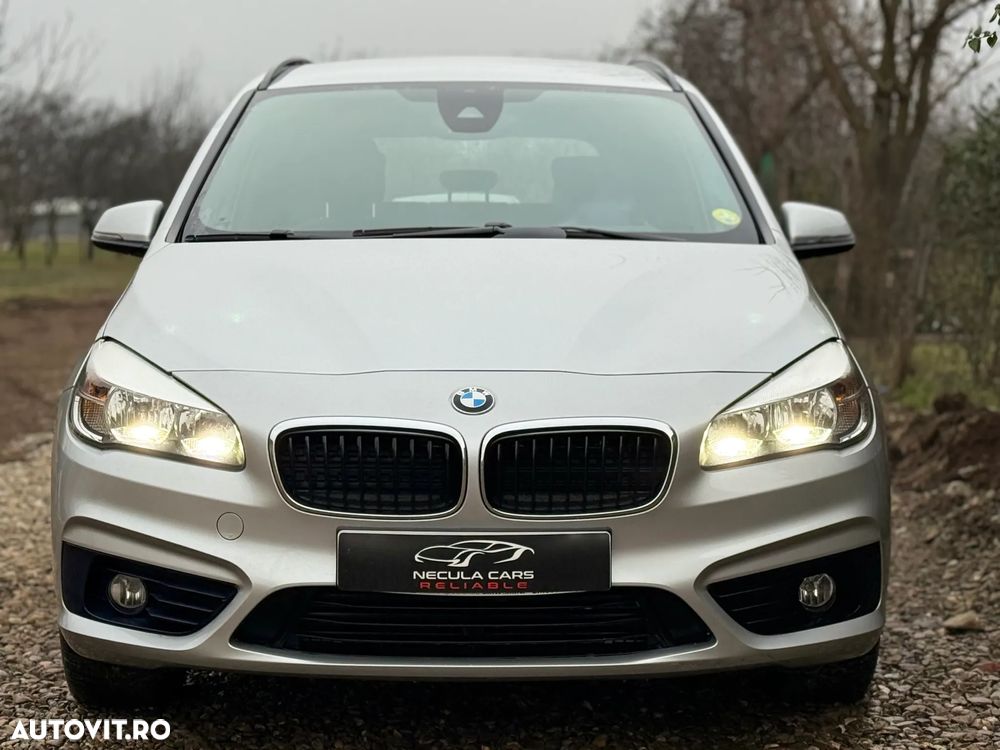 BMW Seria 2 218d - 3