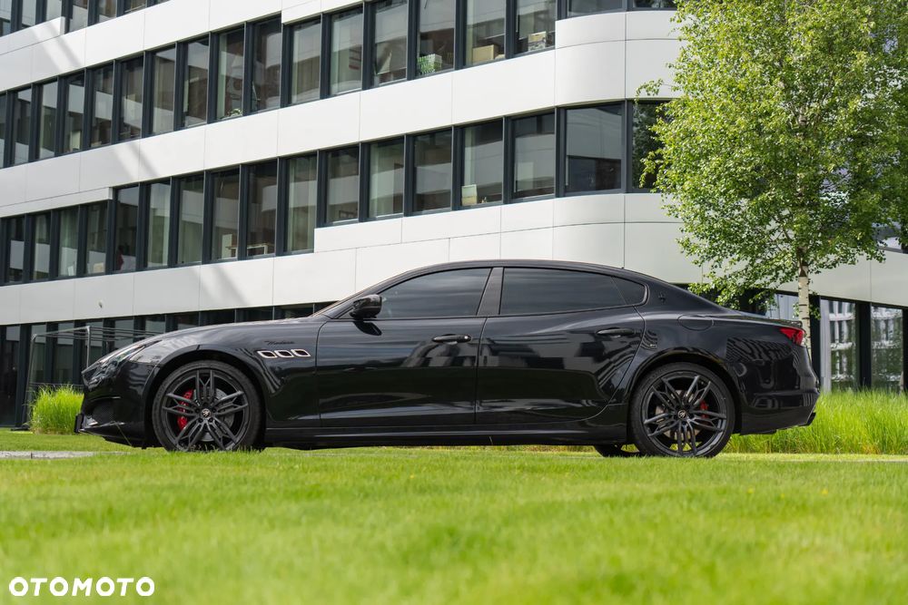Maserati Quattroporte Modena Q4 - 8