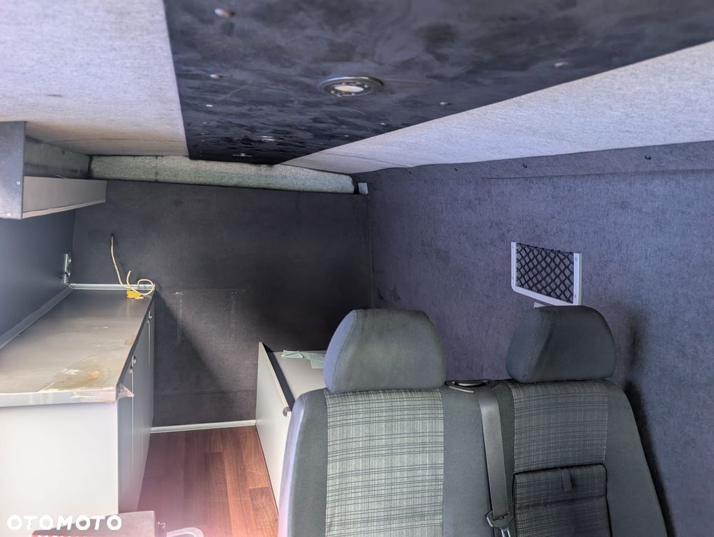 Mercedes-Benz Sprinter - 5