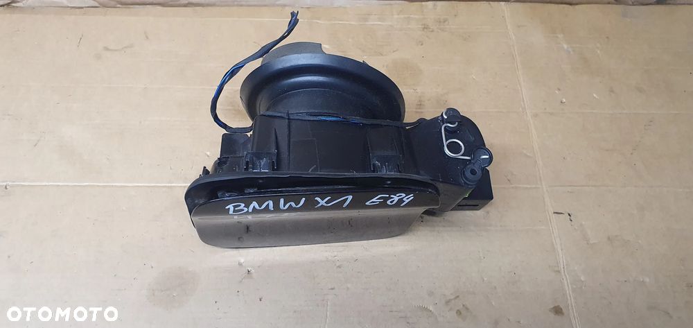 Klapka wlewu paliwa BMW X1 E84 475 11884410 - 2