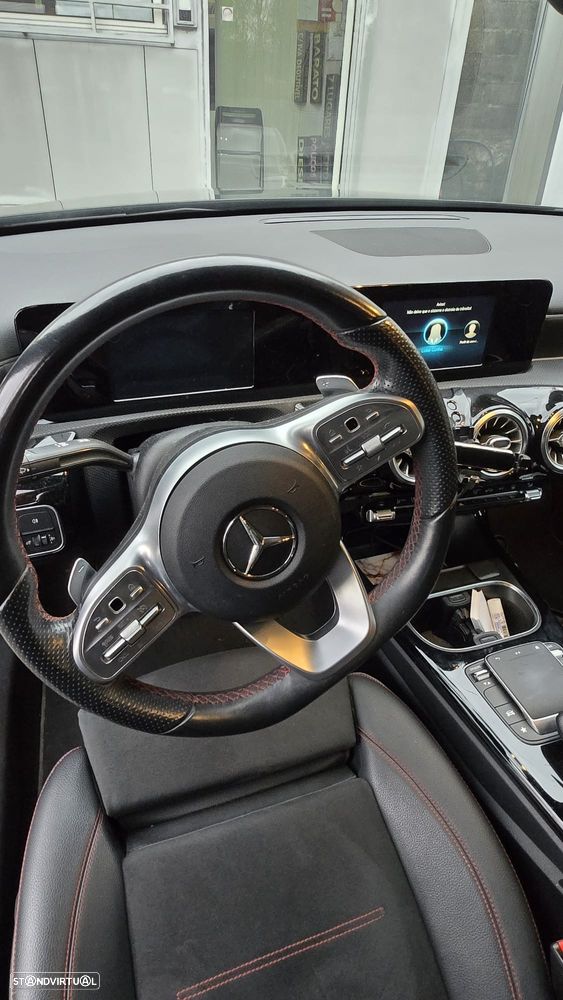 Mercedes-Benz A 250 Limousine e 8G-DCT AMG Line - 2