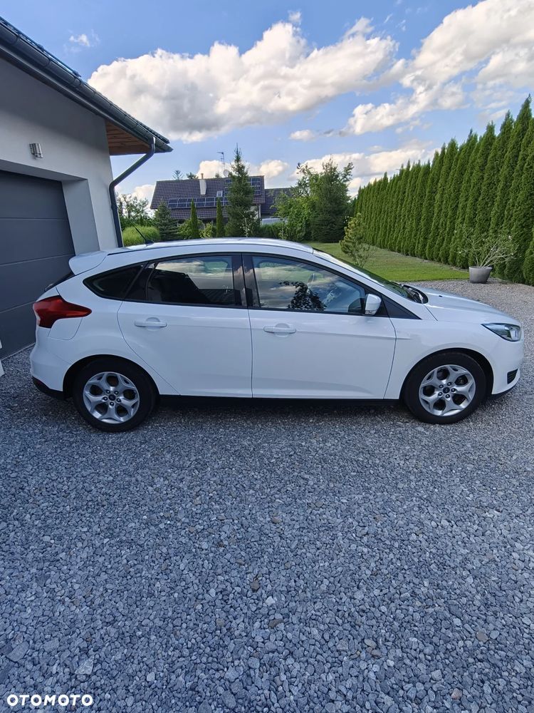 Ford Focus 1.6 Trend - 4