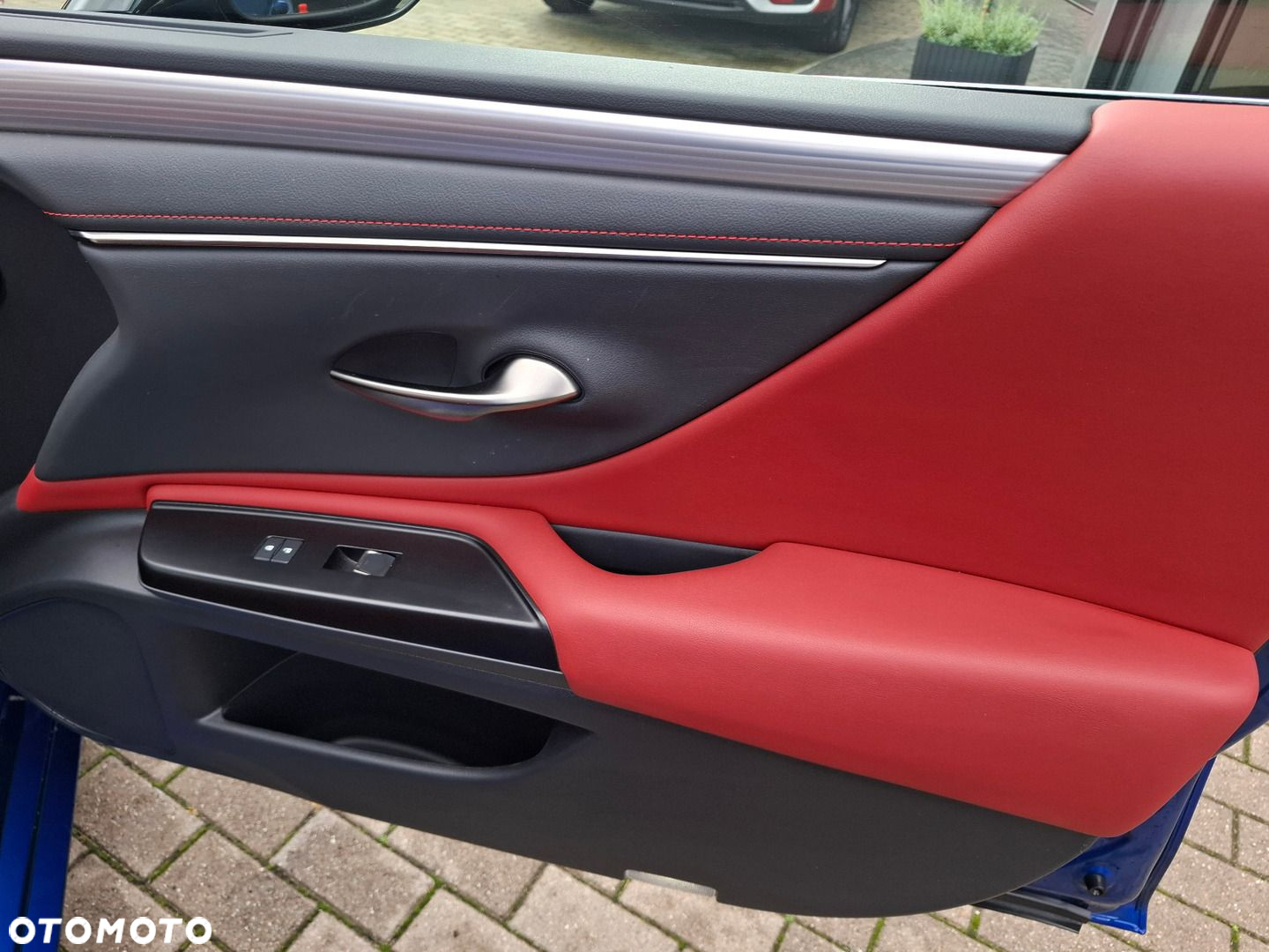 Lexus ES 300h F Sport Edition - 21