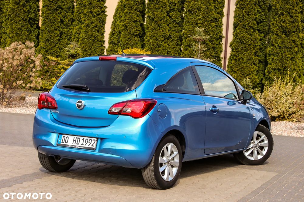 Opel Corsa 1.4 16V Cosmo - 8