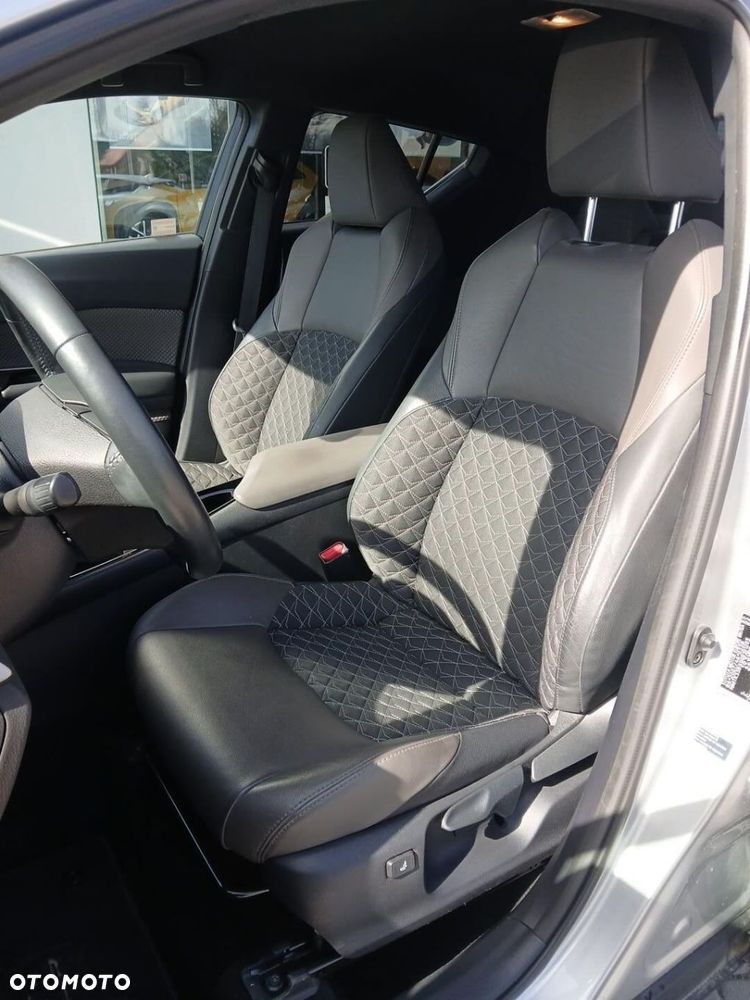 Toyota C-HR 2.0 Hybrid Executive - 40