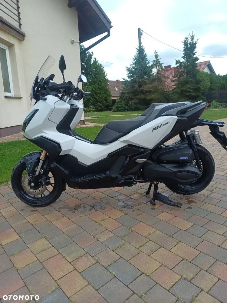 Honda ADV350 - 2