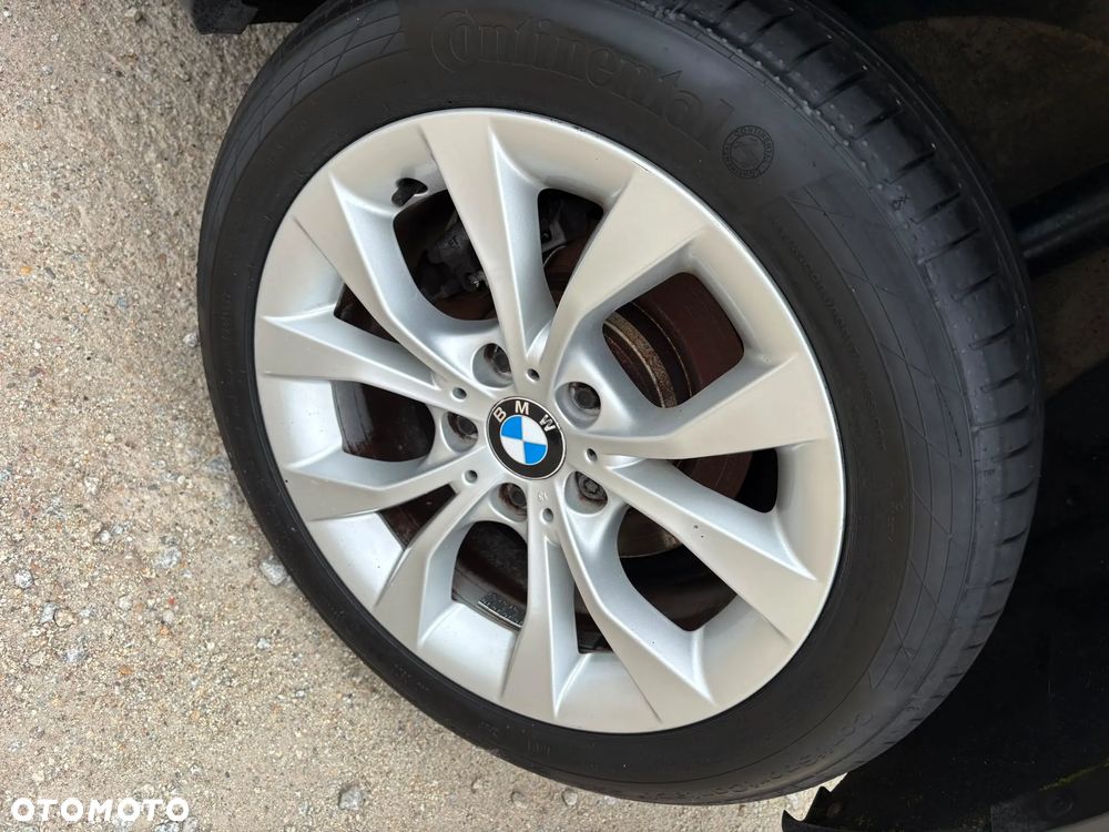 BMW X1 sDrive18d xLine - 35