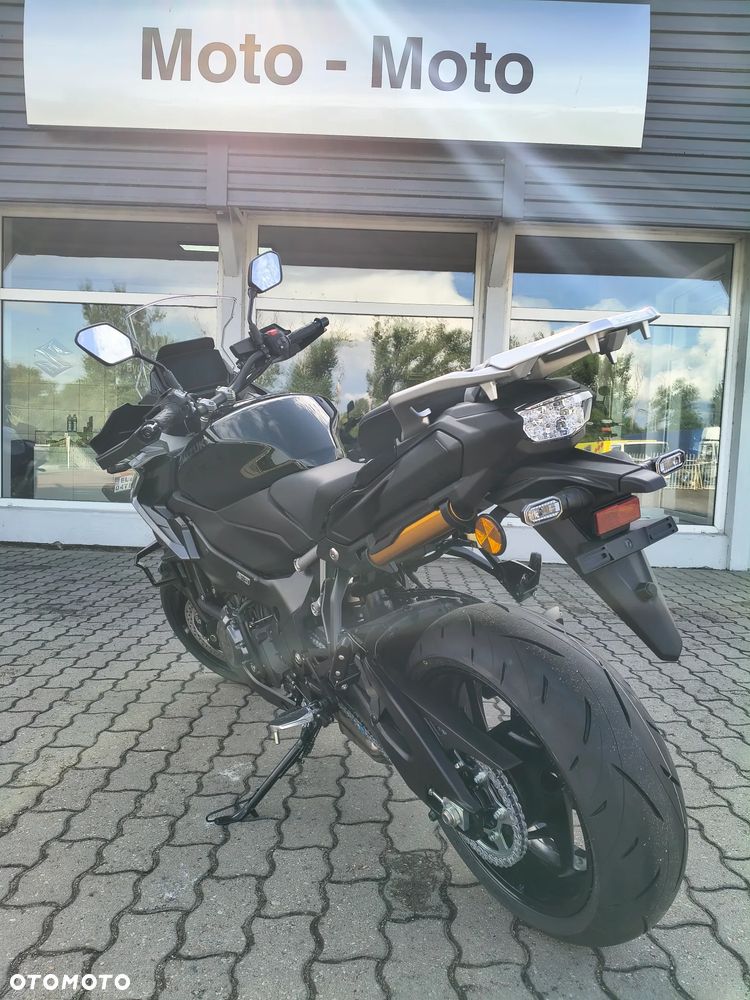 Suzuki GSX - 7