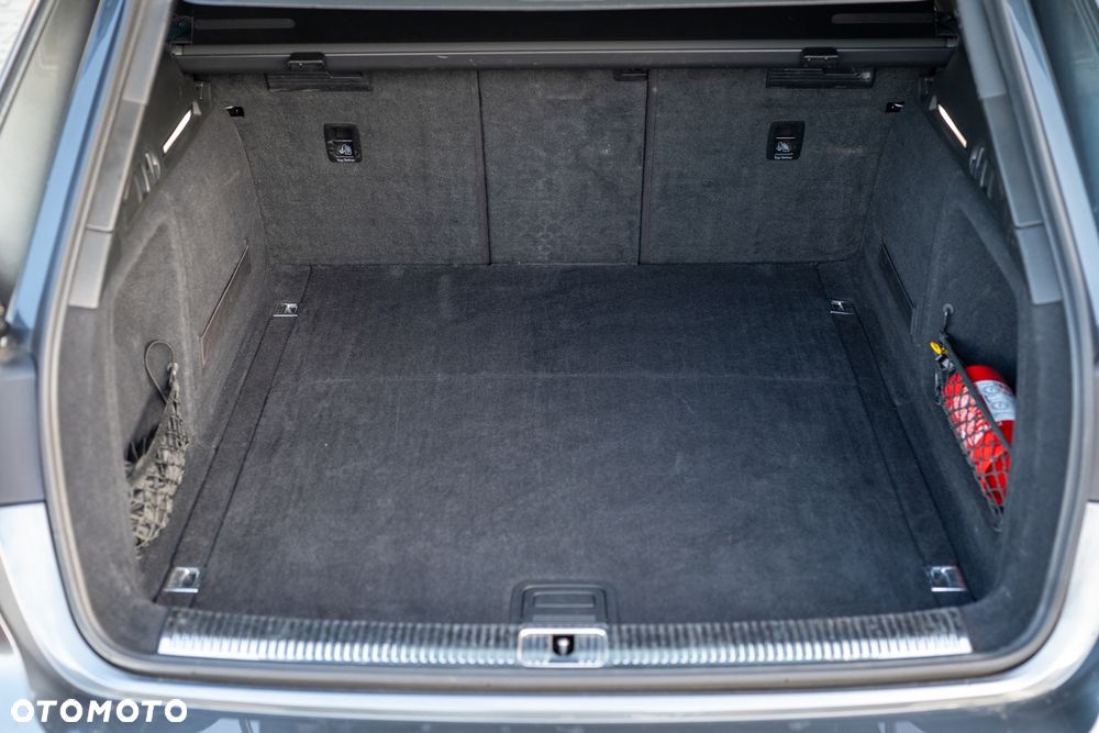 Audi A4 Avant 2.0 TDI S tronic - 23