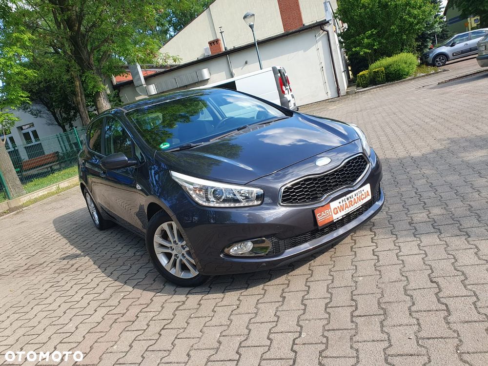 Kia Ceed 1.6 GDI XL - 17
