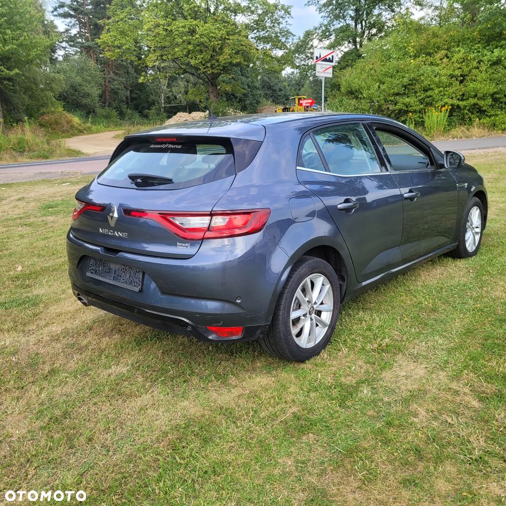 Renault Megane TCe 115 GPF ZEN - 18