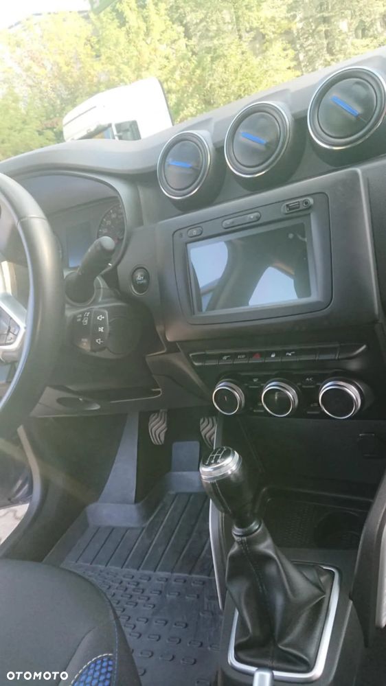 Dacia Duster 1.0 TCe SL Celebration - 12
