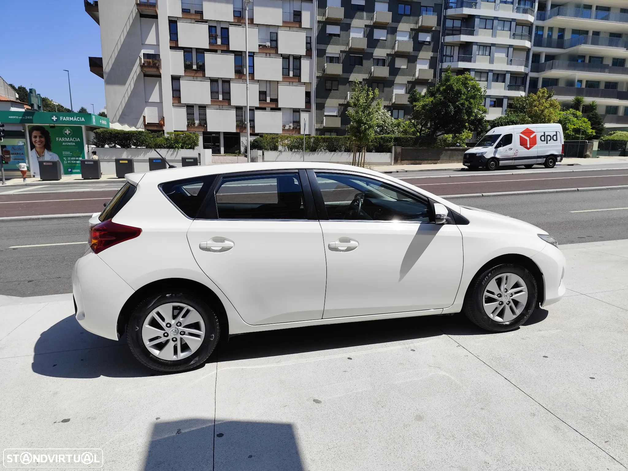 Toyota Auris 1.4 D-4D Comfort+J16+Navi - 19
