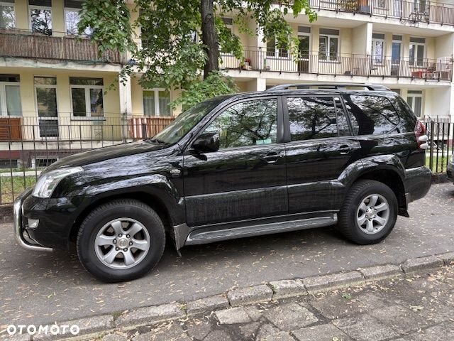 Toyota Land Cruiser - 1