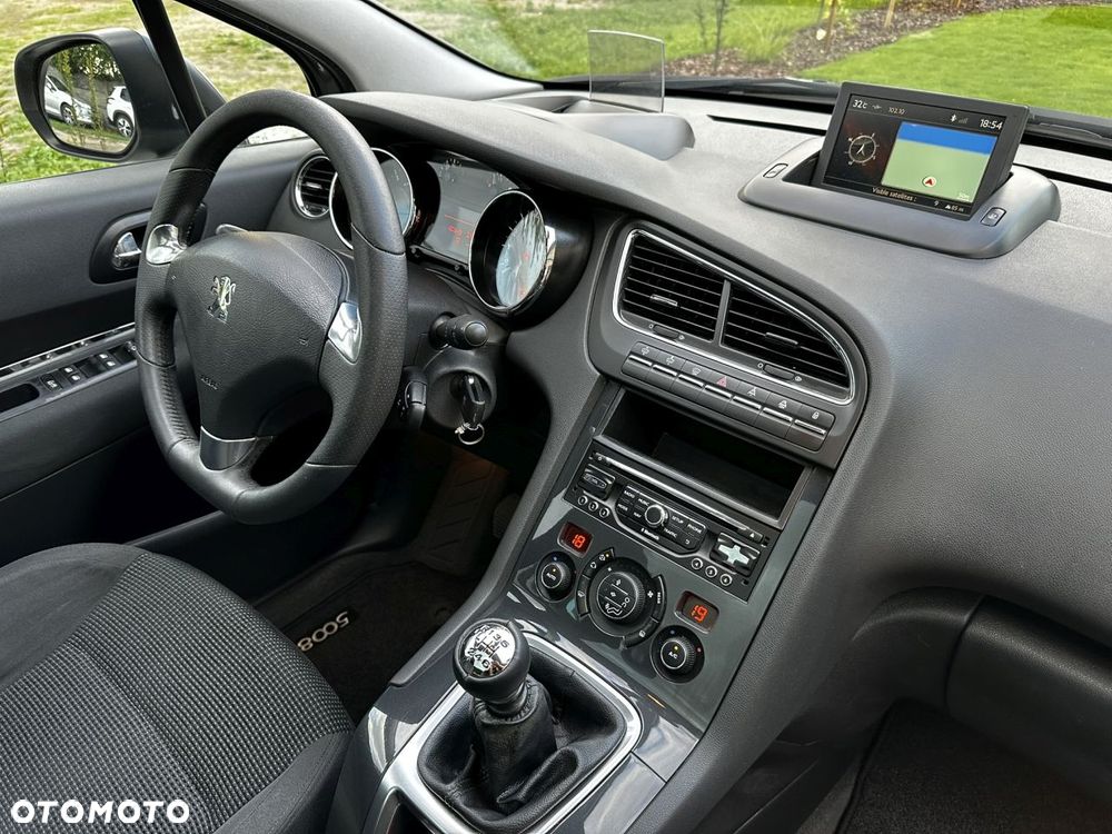 Peugeot 5008 HDI FAP 150 Allure - 32