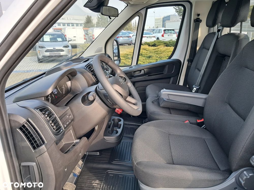 Toyota PROACE MAX Skrzynia 4200x2200 mm - 9