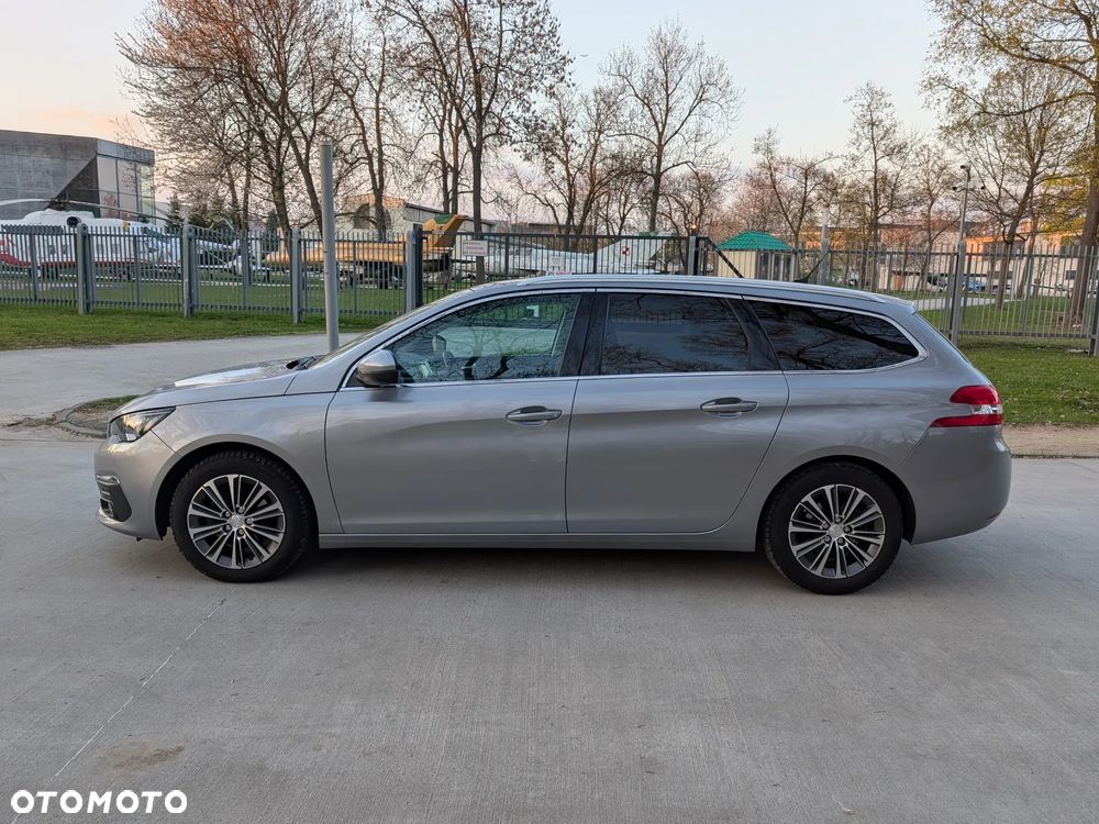 Peugeot 308 BlueHDi 130 EAT8 Stop & Start Allure Pack - 8