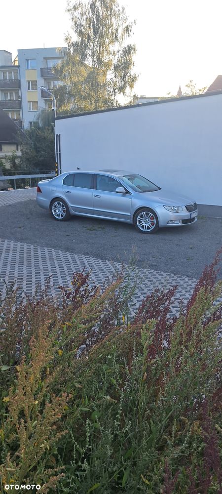 Skoda Superb 3.6 FSI 4x4 L&K DSG - 1