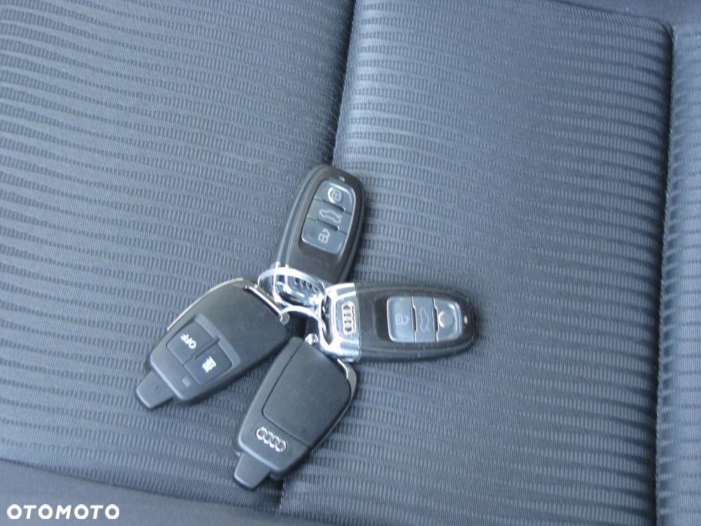 Audi A4 Avant 2.0 TDI - 21