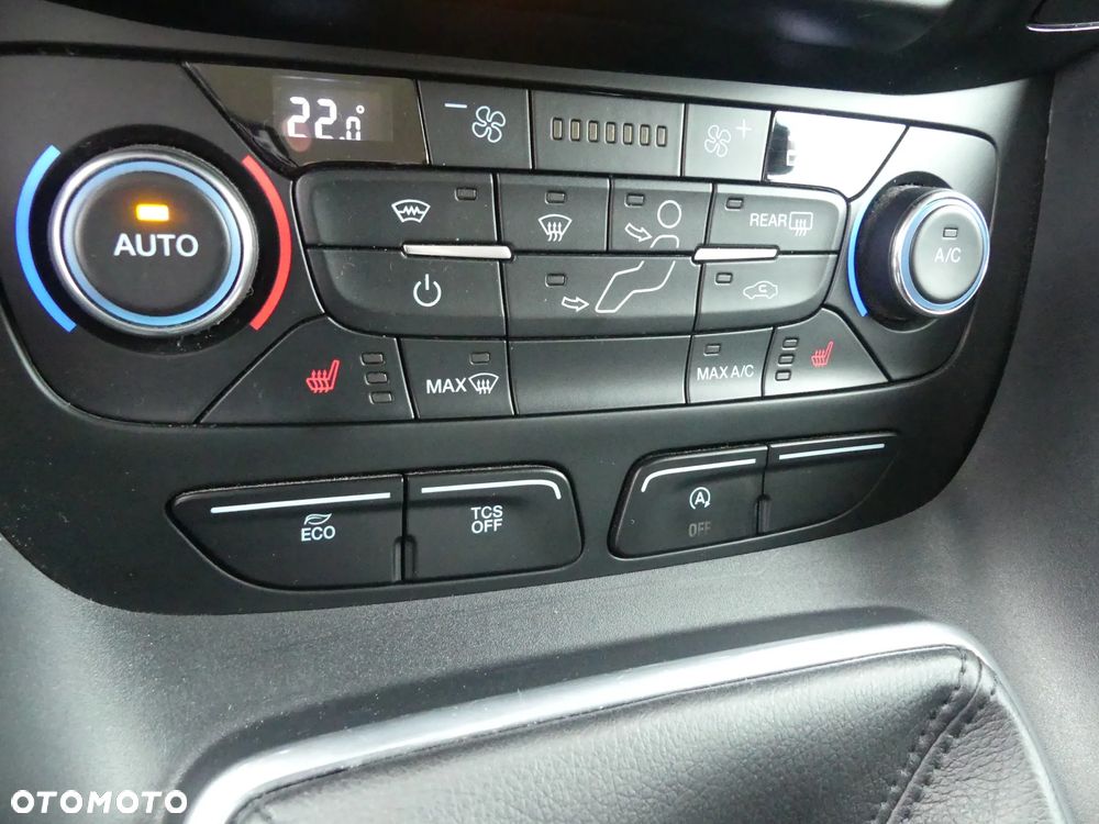 Ford Tourneo Connect - 38