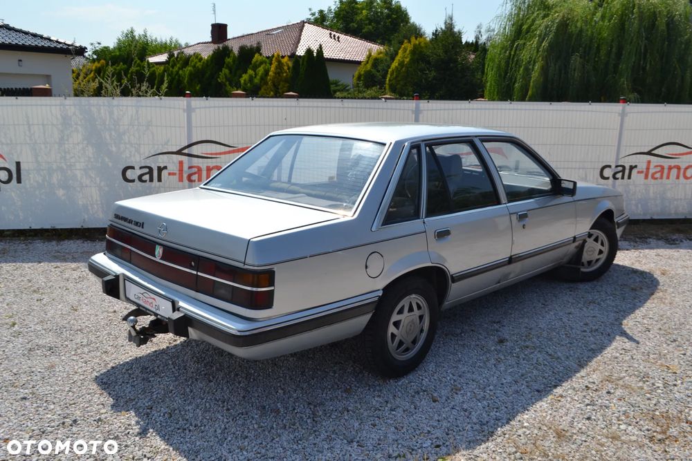 Opel Senator 3.0i CD - 11
