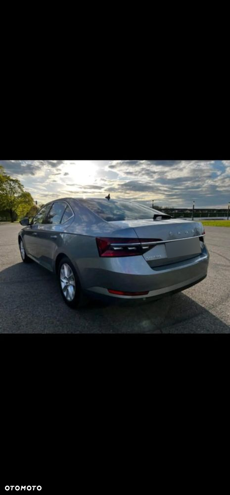 Skoda Superb 2.0 TSI Style DSG - 11