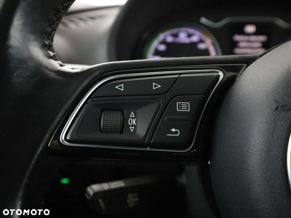 Audi A3 Sportback 40 e-tron S tronic - 34