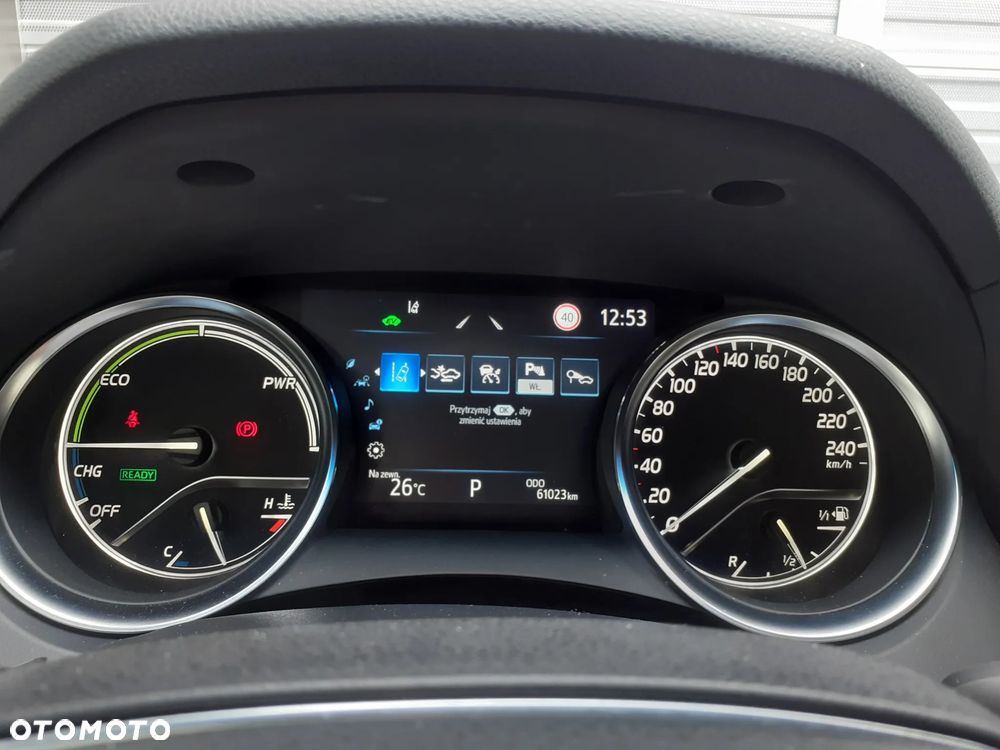 Toyota Camry - 10