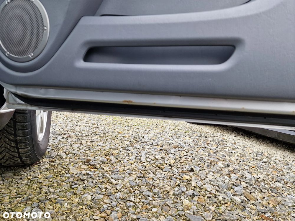 Toyota RAV4 4x4 - 36