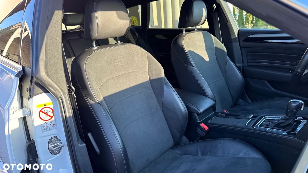 Volkswagen Arteon 2.0 TDI SCR R-Line DSG - 17