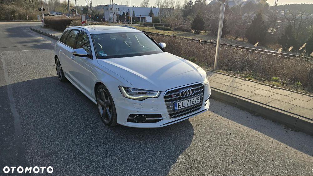 Audi S6 Limousine - 13