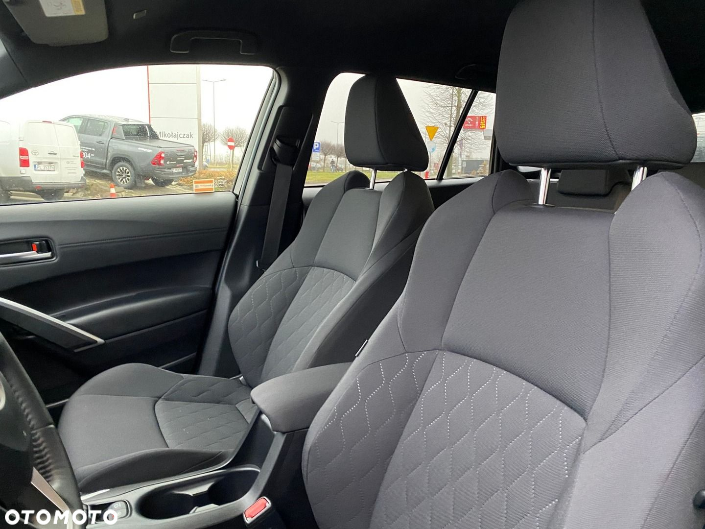 Toyota Corolla Cross 2.0 Hybrid Style - 16