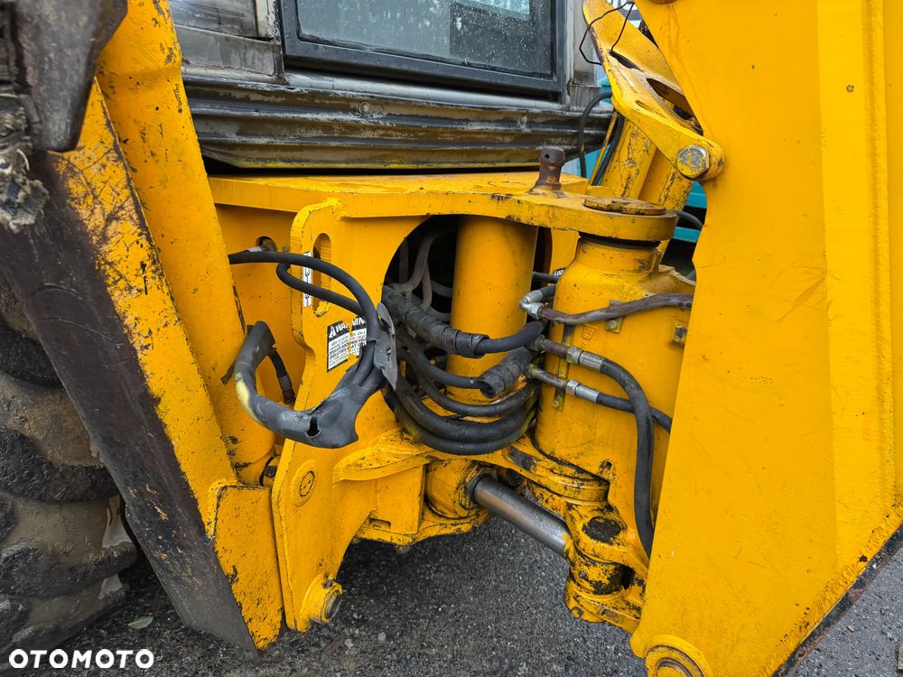 JCB 3CX - 13