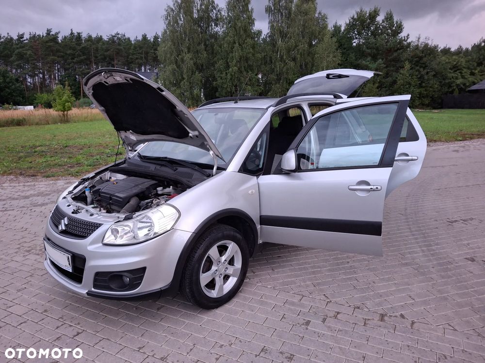 Suzuki SX4 1.6 Premium 4WD - 25