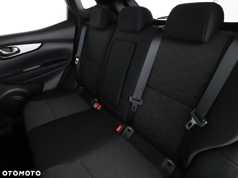 Nissan Qashqai 1.6 DIG-T N-Connecta - 17