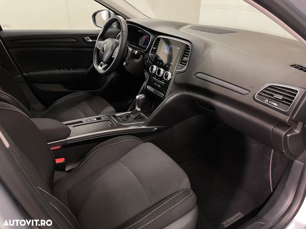 Renault Megane TCe 140 EDC GPF Equilibre - 11