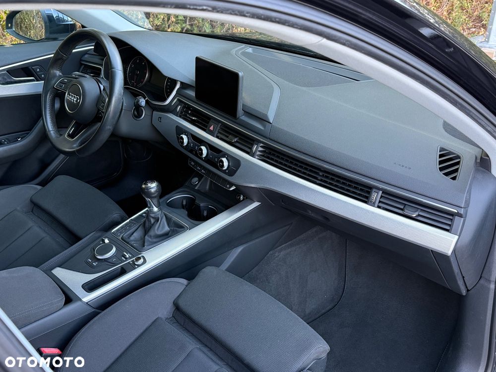 Audi A4 Avant - 10