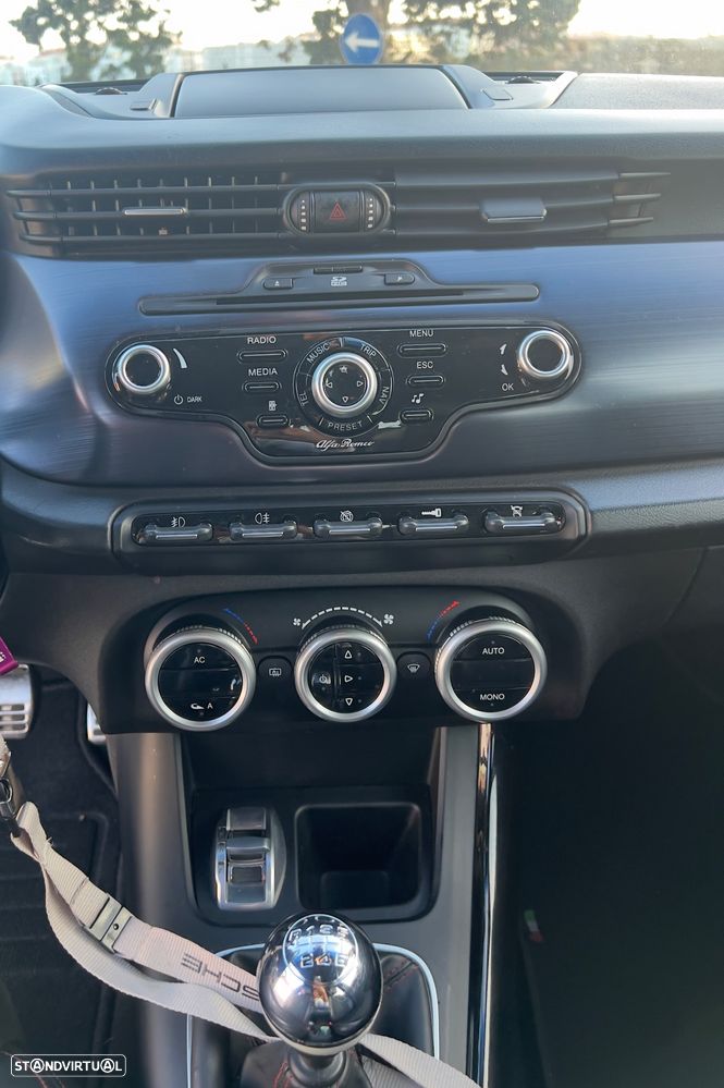 Alfa Romeo Giulietta 1.6 JTDm Progression - 5