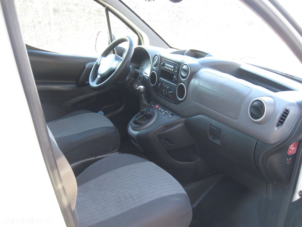 Peugeot Partner - 11