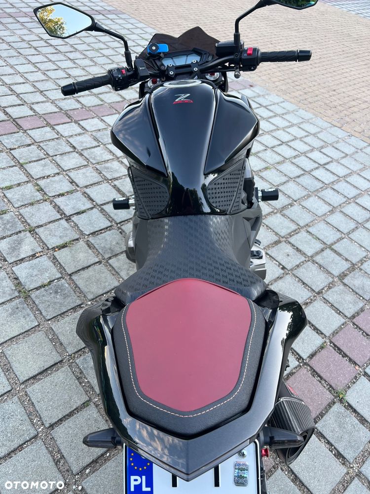 Kawasaki Z - 17