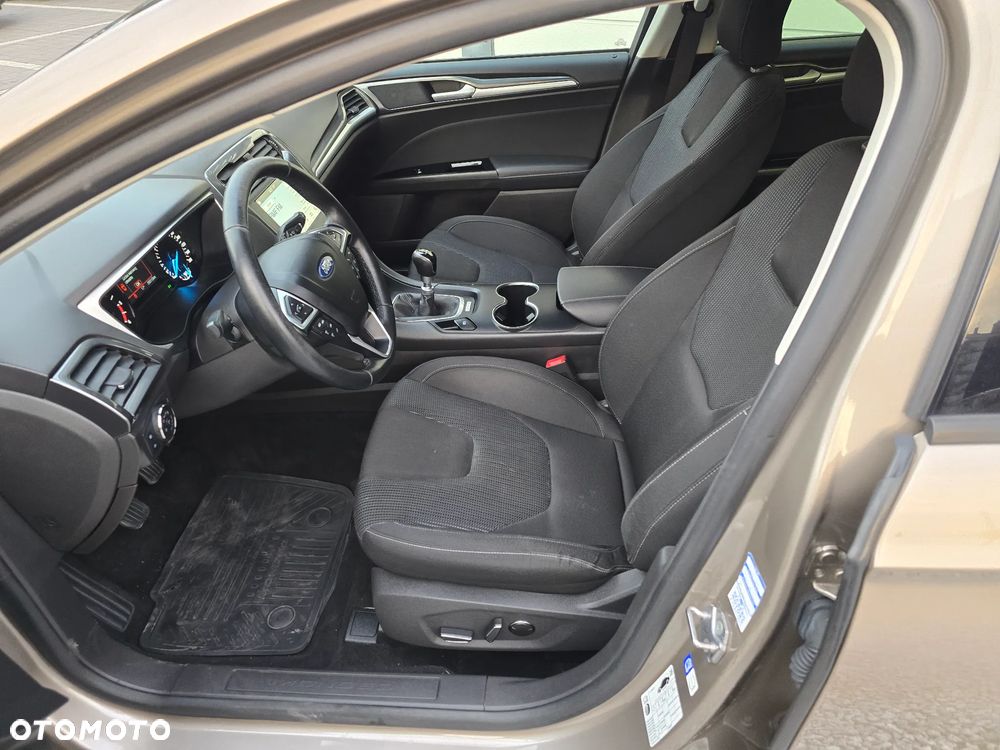 Ford Mondeo - 7