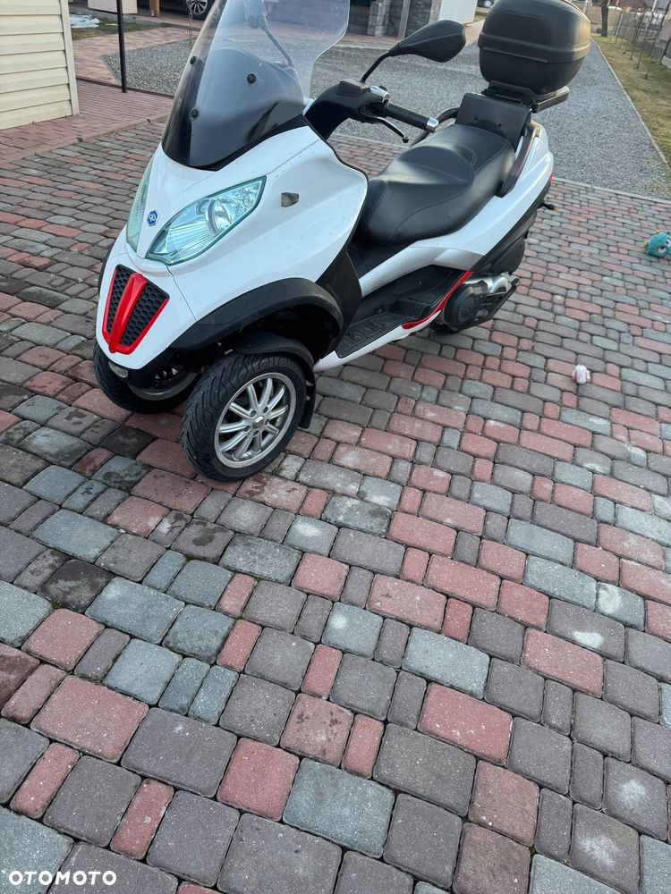 Piaggio MP-3 - 2