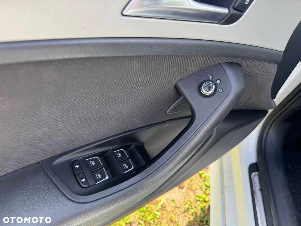 Audi A6 Avant 2.0 TDI Ultra DPF S tronic - 30