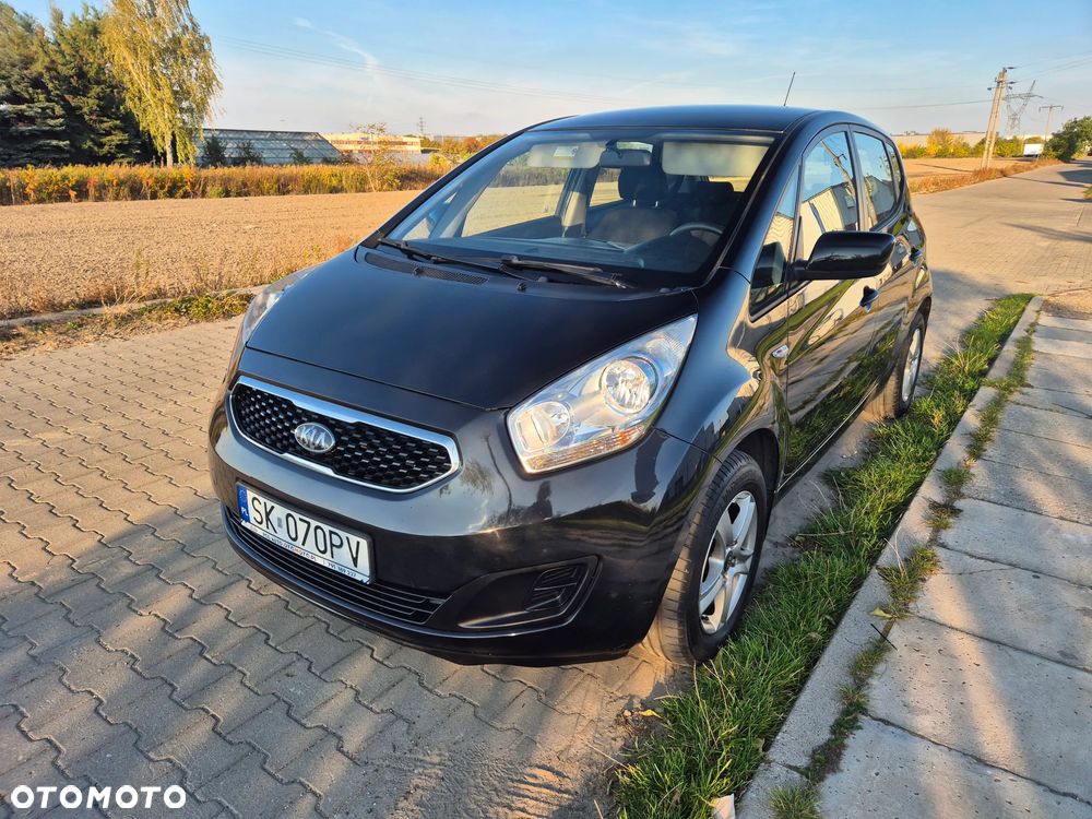 Kia Venga - 18