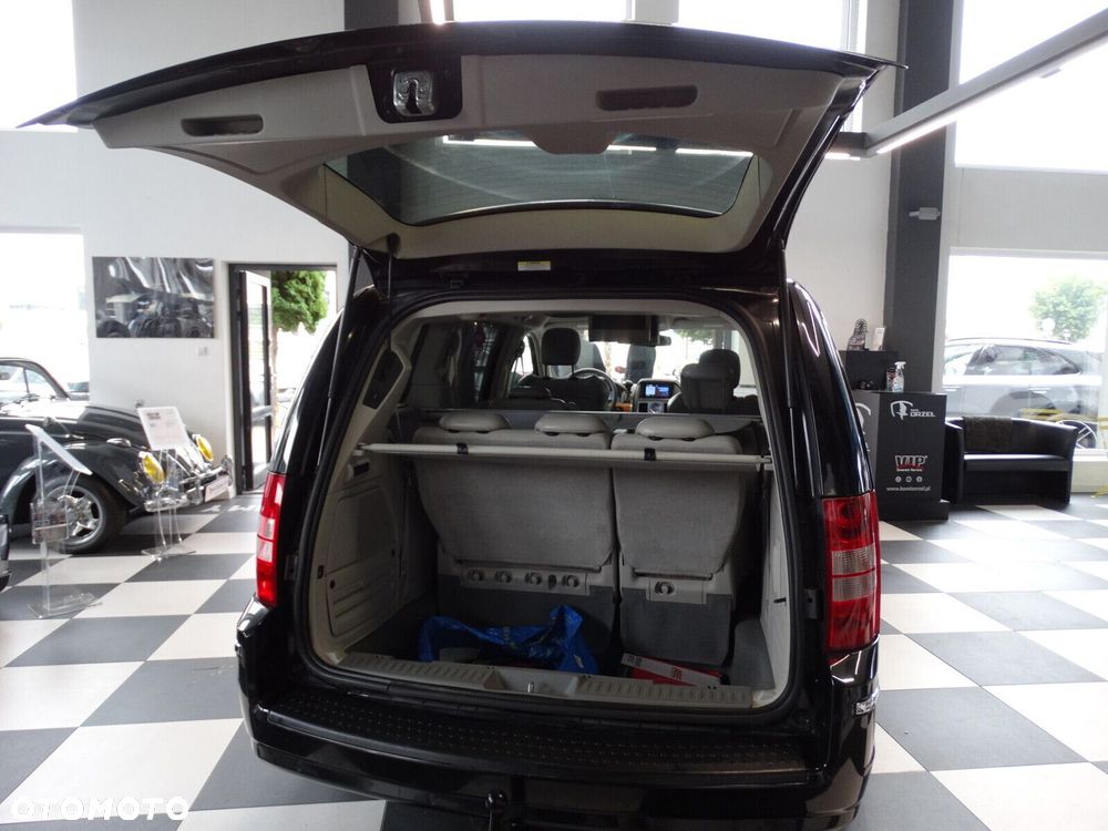 Chrysler Grand Voyager - 40