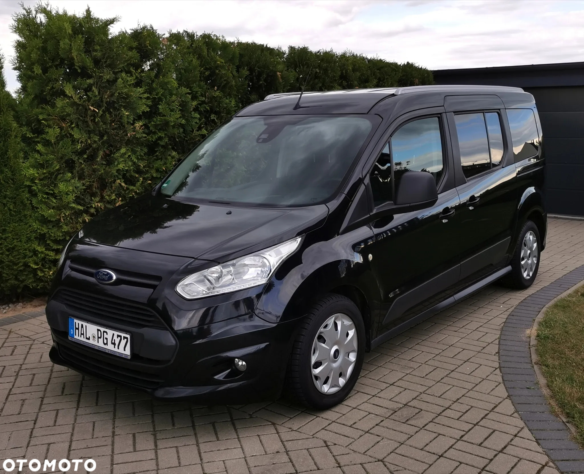 Ford Tourneo Connect Grand - 18