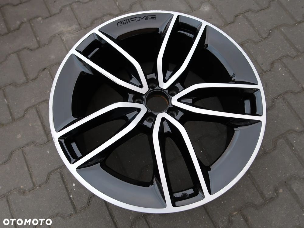 238 Felga Aluminiowa Mercedes A1674013600 10x22et56,1 - 1